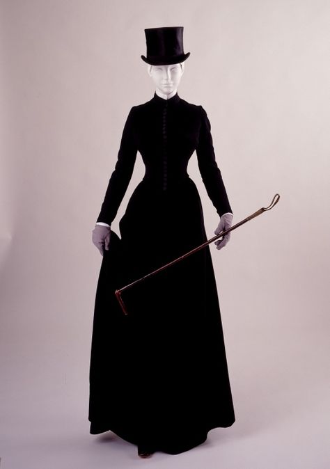 WikiVictorian on Twitter: "Riding habit, 1886-89. McCord Museum.… " 1880s Clothing, Wool Project, Charles Frederick Worth, Riding Habit, 1880s Fashion, 19th Century Fashion, Period Outfit, Victorian Clothing, Retro Mode