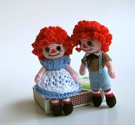 free crochet patterns for Raggedy Ann & Andy | Online Crochet Patterns | Crochet Raggedy Ann - I love these as a little girl! Still have my ceramic dolls my grandma made for me & hand painted on her own. <3: Raggedy Anne, Crocheted Dolls, Raggedy Doll, Miniature Crochet, Raggedy Ann Doll, Crochet Dolls Free Patterns, Ann Doll, Raggedy Ann And Andy, Afghan Pattern