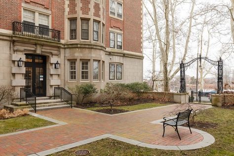 983 Memorial Dr, Cambridge, MA 02138 - For Sale Harvard Square, Professional Landscaping, Cambridge Ma, 3d Tour, Entry Hall, Range Hood, Picnic Area, Common Area, Heating Systems