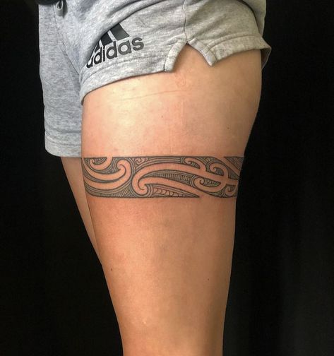 Thigh Tamoko, Cultural Tattoos For Women, Maori Women Tattoo, Elbow Fold Tattoo, Tattoo Ideas Maori, Women Polynesian Tattoo, Tamoko Women, Tamoko Women Maori Tattoos, Tamoko Designs