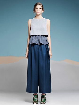 Rad Or Bad: The DIY Peplum Top #Refinery29 Áo Blu, 가을 패션, Wide Pants, Mode Inspiration, Look Chic, Fashion Details, High Fashion, Fashion Looks, A Woman