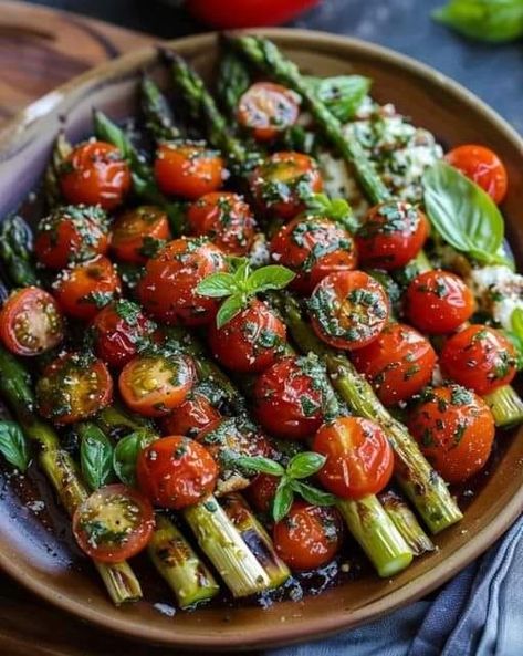 Cooking with Brenda Gantt | Caprese Roasted Asparagus | Facebook Asparagus Balsamic, Cooking With Brenda Gantt, Easy Vegetable Side Dishes, Roasted Asparagus, Worlds Best, Fresh Mozzarella, Breakfast For Dinner, Perfect Side Dish, Grilled Meat