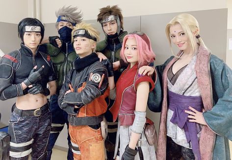 Naruto Live Spectacle, Naruto Live Action, Group Cosplay, Naruto Costumes, Sakura Cosplay, Naruto 1, Cosplay Naruto, Anime Group, Naruto Teams