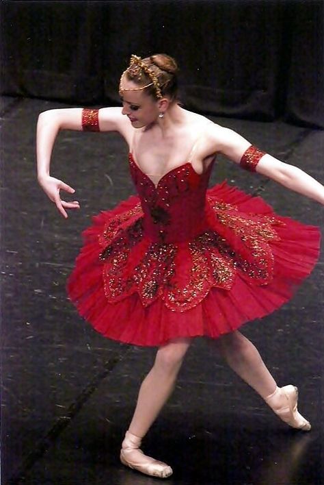 Gamzatti Tutu, Classical Ballet Tutu, Inner Landscape, Ballet Tutus, Red Tutu, Dance Tutus, Tutu Ballet, Ballet Costume, Ballet Performances