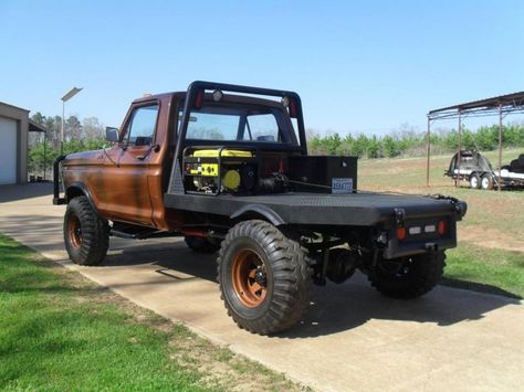 Obs Flatbed, Flat Bed Truck Ideas, Flatbed Truck Ideas, Dually Flatbed, Flatbeds For Pickups, Custom Truck Flatbeds, Jeep Wrangler Pickup, Flat Bed Truck, Wrangler Pickup