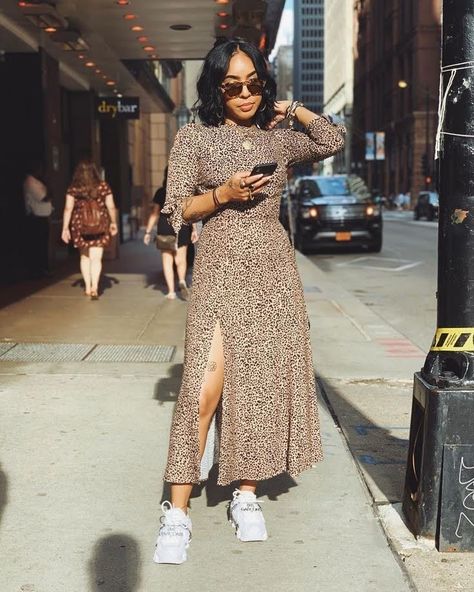 Sew Trill, Cristina Martinez, Make Outfits, Stylish Street Style, Nyc Outfits, Modest Style, Trendy Glasses, Stylish Party, Minimalist Lifestyle