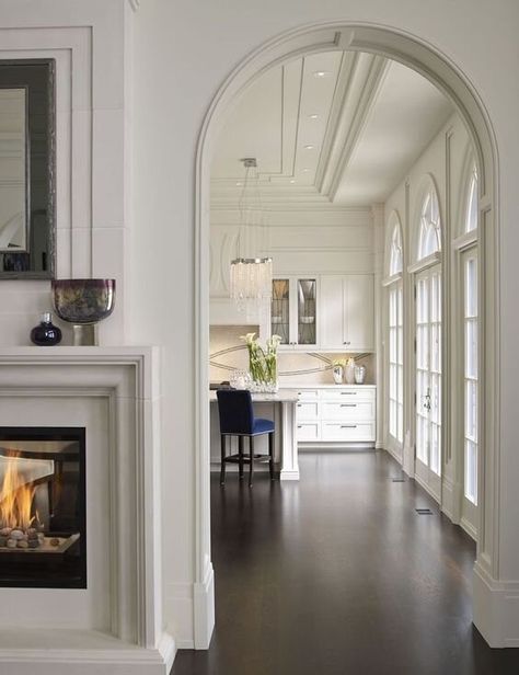 Arched Doorway, Living Room Classic, Dark Wood Floors, Trendy Living Rooms, Classic Home Decor, Ceiling Lights Living Room, Interior Home, Traditional Interior, Classic House