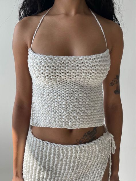 Open Crochet Top, Chunky Knit Top, Top Long Skirt, Crochet Tube Top, Knitted Fashion, Crochet Top Outfit, White Crochet Top, White Knit Top, Square Top