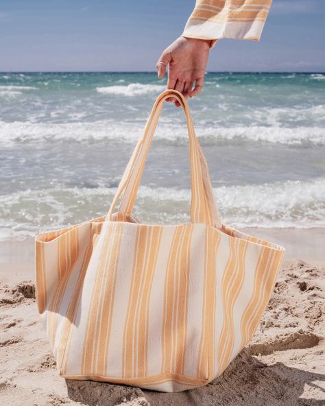 Carry it all with our oversized peshtemal beach bag! Extra roomy with a handy pocket detail inside for those little essentials. 🏖️👜 Turkish Hamam, Oversized Beach Bags, Hamam Towel, Traditional Textiles, Boat Wedding, Summer Mood, Towel Beach, Beach Essentials, Bags Aesthetic