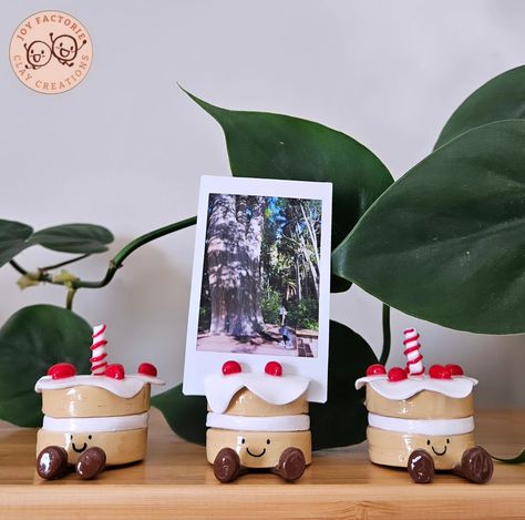 Jellycat inspired photo polaroid holders 🥰 Stay tuned for my shop launching soon! #polymerclay #SmallBusinessOwner #smallbusinessaustralia #SupportLocal #handmade #cute #kawaii #clayart #polymerclaybusiness #viral #Melbourne #handmadeart #artistsoninstagram #clayartist #crafter #cuteart #claysculpture #reelsinstagram #handmadecrafts #jellycat #deskfriend #kawaii #hedgehog #reelsinstagram #claycute #trending #jellycatinspired Jelly Cat Photo Holder, Clay Jellycat Photo Holders, Jellycat Photo Holder, Jellycat Pottery Painting, Jelly Cat Clay Ideas, Air Clay Photo Holder, Polaroid Holders Clay, Diy Clay Photo Holders, Ceramic Polaroid Holder