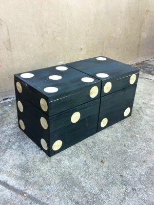 Game Room Gifts, Cute Game Room Decor, Game Room Signs Diy, Dice Side Table, Diy Game Room Ideas Budget, Board Game Room Decor, Diy Game Room Decor, Board Game Room Ideas, Painted Box Ideas