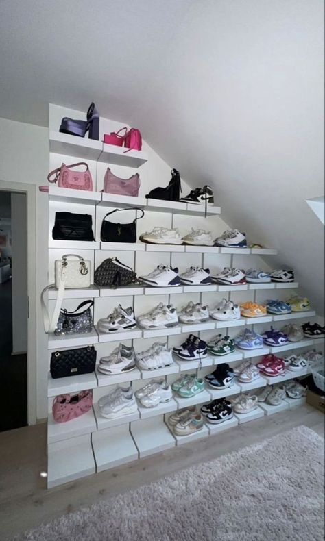 Texas Bedroom, Character Bedroom, Room Wishlist, Ikea Shoe, Room Organization Bedroom, Shoe Room, Shoe Wall, Girl Bedrooms, Slay Girl