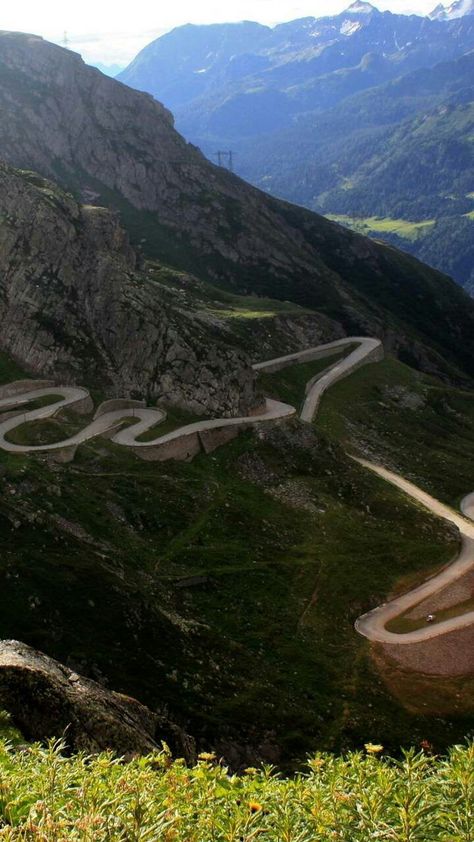 Romania Transalpina Romania Aesthetic Wallpaper, Mountain Roads, Visit Romania, Dangerous Roads, Scenic Roads, East Europe, Road Trip Itinerary, Magical Places, Route 66