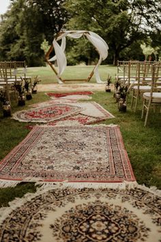 Wedding Carpet Ideas, Wedding Alter Rugs, Rugs For Walking Down The Aisle, Rug At Wedding Ceremony, Carpet Walkway Wedding, Vintage Rugs Wedding Aisle Runners, Wedding Down The Aisle Decorations, Wedding Aisle Rugs Boho, Bohemian Rug Wedding