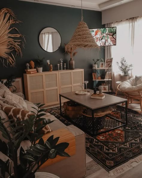 Boho Gray Living Room Ideas -tittatuulian Boho Home Ideas Living Room, Bohemian And Modern Living Room, Boho Living Room Dark Wood Floor, Bohemian Living Room Ideas Vintage, Boho Gray Walls, Bedroom Colors Wallpaper, Boho Living Room Dark Floors, Black White And Brown Living Room Boho, Grey Room Inspiration