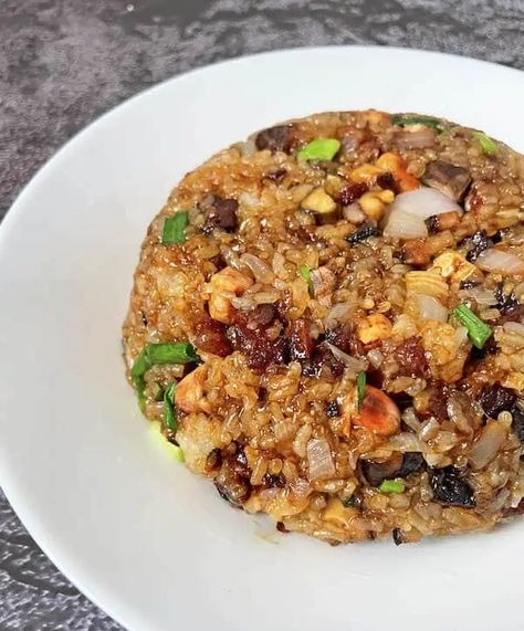 Authentic Chinese Sticky Rice (Nuo Mi Fan) - Cook Like Asian Vietnamese Sticky Rice Recipe, Chinese Sticky Rice, Sweet Sticky Rice, Rice Side Dish Recipes, Chinese Sausage, Asian Rice, Rice Cooker Recipes, Rice Side Dishes, Sticky Rice