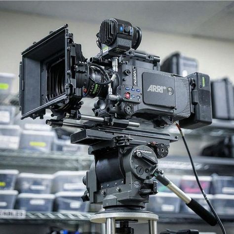 | camera equipment | diy film equipment | photography equipment | filming equipment | youtube equipment | vlogging equipment | #cameragear Arri Camera, Cinematography Composition, Arri Alexa, Film Equipment, Digital Cinema, Camera Rig, Aerial Video, Cinema Camera, Movie Camera