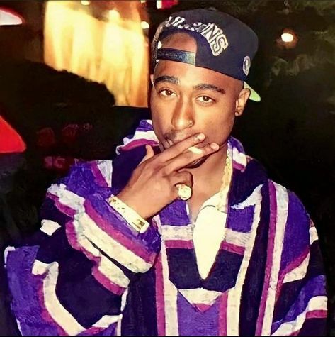 Tupac Collage, 2pac Aesthetic, 2pac Pictures, Tupac Videos, 2pac Makaveli, 2pac Shakur, Tupac Photos, 90s Rappers Aesthetic, Tupac Makaveli