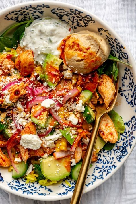 Harissa Honey Chicken Bowls - Fed & Fit Honey Harrisa Chicken Recipe, Honey Chicken Bowl, Harissa Honey Chicken, Budha Bowls, Hummus Bowl, Fed And Fit, Chicken Bowl Recipe, Harissa Chicken, Chicken Bowls