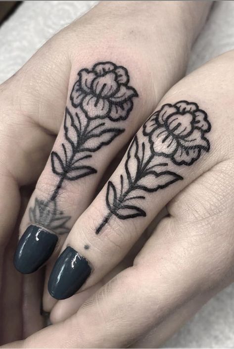 A women's lifestyle destination dedicated to style, entertainment, love, and living beautifully. Tattoo Main, Thumb Tattoos, Knuckle Tattoos, Hand And Finger Tattoos, Finger Tattoo Designs, Geniale Tattoos, Tattoo Flash Art, Dope Tattoos, Tattoo Designs For Women