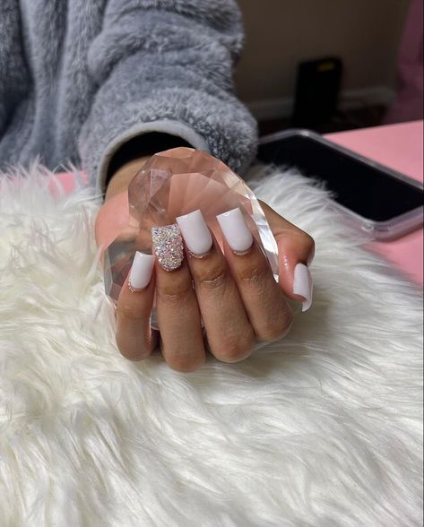 Acrylic Nail Designs Simple Short, Short Simple Nail Sets, White Short Duck Nails, White Nails With Cross Charm, Nails For 7th Grade Short, White Nails With Lines, 7th Grade Nail Ideas, White Set Nails, Nails 7th Grade