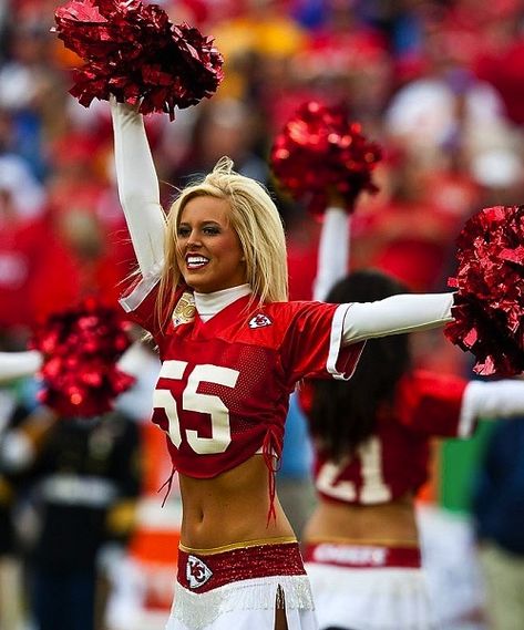 20 Hot Photos of the Kansas City Chiefs Cheerleaders – CraveOnline Chiefs Cheerleaders, Kansas City Chiefs Cheerleaders, Eagles Cheerleaders, Hot Haircuts, Chiefs Logo, Football Cheerleaders, Kansas City Chiefs Football, Cheerleader Girl, Nfl Kansas City Chiefs