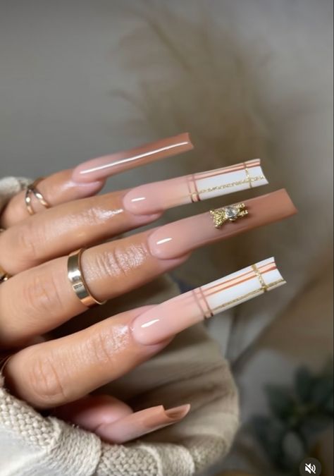 Fade Nails, Acrylic Nails Yellow, Burberry Nails, Faded Nails, Acrylic Nail Shapes, Winter Nails Acrylic, Long Acrylic Nails Coffin, Acrylic Nails Coffin Pink, Long Square Acrylic Nails