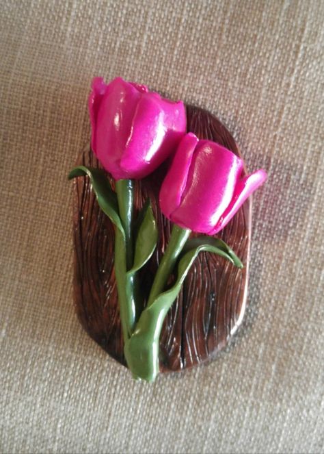 Polymer Clay Tulip, Clay Tulip, Clay Crafts Air Dry, Clay Craft, Adult Coloring Book Pages, Crafts Jewelry, Diy Crafts Jewelry, Clay Sculpture, Clay Ideas