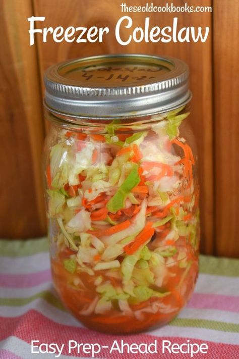 Amish Freezer Slaw is a mixture of cabbage, carrots, green pepper and onions. It is make-ahead sweet and sour coleslaw recipe that you prepare and then store in the freezer for later use. Having this in the freezer will save you time on a busy night when you need a quick side dish. Freezer Coleslaw Recipe, Freezer Slaw Recipe, Sweet And Sour Coleslaw Recipe, Freezer Slaw, Freezing Cabbage, Canning Cabbage, Freezer Pickles, Vinegar Coleslaw, Coleslaw Recipe Easy