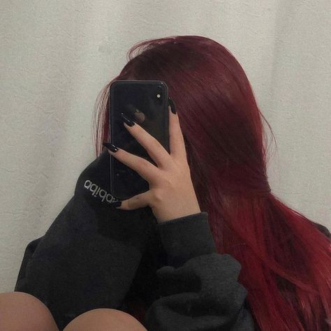 Crimson Hair, Cherry Red Hair, Wine Red Hair, Wine Hair, Red Hair Inspo, Cherry Hair, Dark Red Hair, Girls With Red Hair, Pretty Hair Color