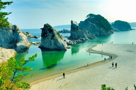 Hiking In Japan, Japan Surfing, Japan Islands, Japan Beaches, Japan Hiking, Traveling Japan, Japan Sea, Japan Beach, Japan Travel Destinations