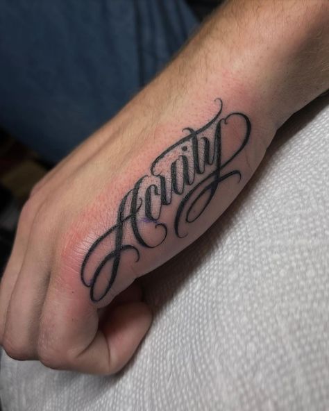 Tatoos Letters Alphabet Tattoo Ideas, Hand Tattoo Lettering, Lettering Hand Tattoo, Nova Tattoo, Black Men Tattoos, Idea Tattoo, Writing Fonts, Men Tattoos, Tattoo Reference