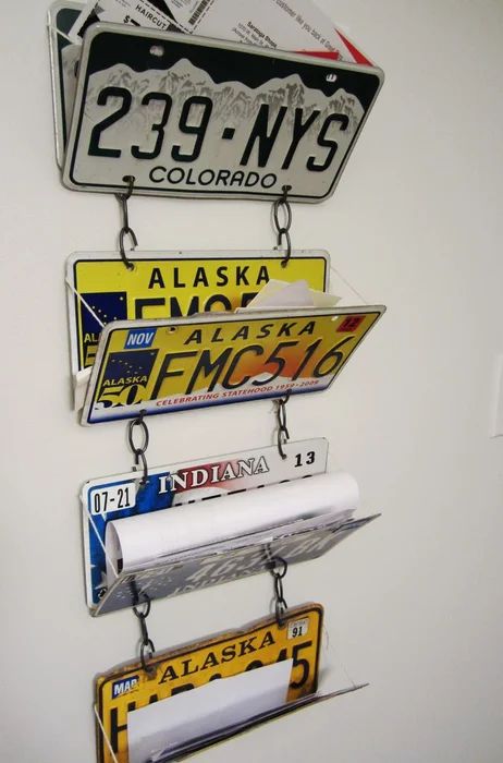 License Plates Diy, Plate Mail, License Plate Decor, License Plate Crafts, Cool License Plates, Car Parts Decor, Old License Plates, Licence Plates, License Plate Art