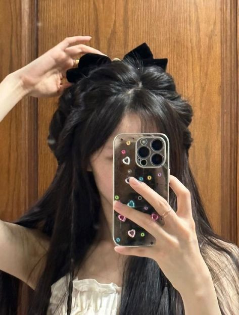 Hidden Face Dp, Hair Style Korea, Ribbon Hairstyle, Hair Stylies, Silky Hair, Korean Hairstyle, Aesthetic Hair, Looks Vintage, Hair Designs