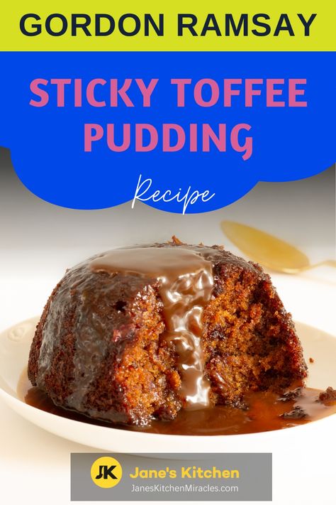 Sticky toffee pudding with toffee sauce Steamed Sticky Toffee Pudding, Toffee Pudding Sticky, Gordon Ramsay Sticky Toffee Pudding, Toffee Desserts, Cake Soak, Christmas Desert Recipes, Sticky Toffee Pudding Recipe, Toffee Pudding Recipe, Moist Sponge Cake