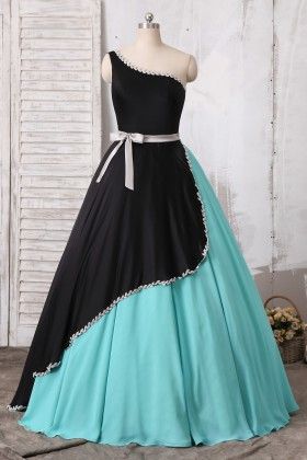 Ball Gown Designs, Gown Party Wear, Long Gown Design, Long Gown Dress, Indian Gowns Dresses, Kids Designer Dresses, Quinceanera Dress, Indian Gowns, Designer Party Wear Dresses