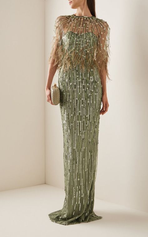 Sequined Gown, Modest Evening Dress, Pamella Roland, Lace Dress Styles, Green Stuff, Fancy Wedding Dresses, Trendy Dress Outfits, Elegant Dresses For Women, Evening Dresses Elegant