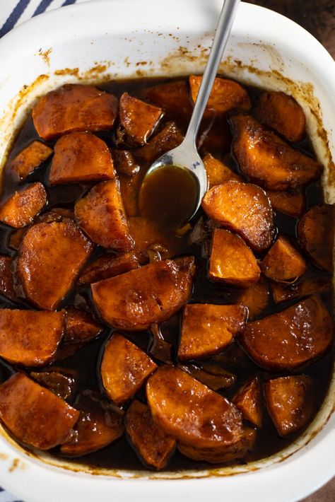 Candied Sweet Potatoes are a classic holiday side featuring tender sweet potatoes baked in a buttery, spiced brown sugar sauce until it crystallizes and leaves a delicate, crispy, sweet candy coating on each sweet potato bite. Sweet Potatoes With Brown Sugar, Candied Sweet Potatoes Baked, Sweet Potatoes Baked, Sweet Potato Sauce, Candied Sweet Potato Recipes, Brown Sugar Sauce, Sweet Potato Thanksgiving, Sweet Potato Recipes Baked, Low Carb Candy