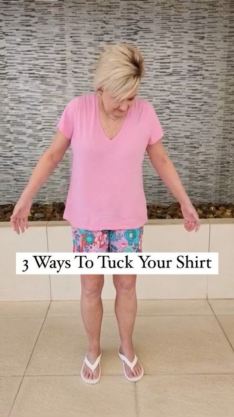 Tie Up Large Tshirt, How To Tuck Shirt Into Belt Loop, How To Tuck A Shirt When You Have A Belly, Ways To Wear T Shirts, Tshirt Too Long Hack, How To Tuck In Shirt Women Tees, T Shirt Tie Hack, Tshirt Tie Hack, Long Tshirt Hack