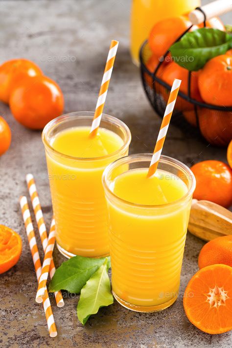 Mandarin orange juice. Refreshing summer drink. Fruit refreshment beverage - Stock Photo - Images Homemade Orange Juice, Orange Juice Cocktails, Orange Juice Smoothie, Orange Juice Recipes, Orange Juice Drinks, Vitamins For Vegetarians, How To Make Orange, Citrus Cocktails, Best Smoothie