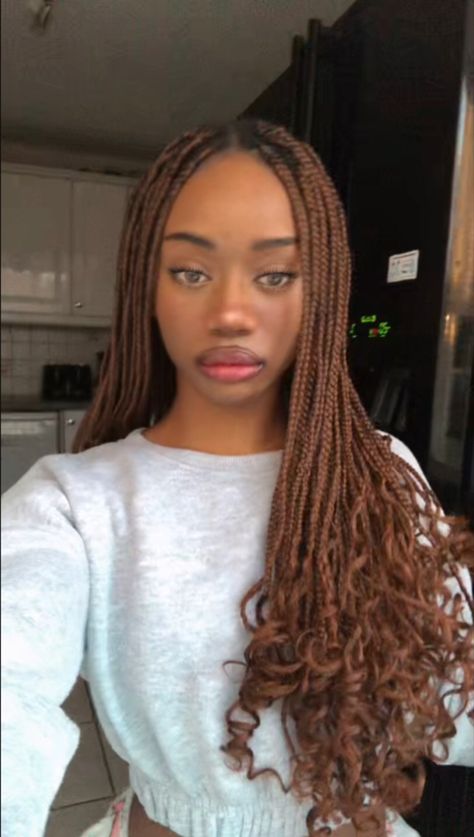 Caramel Brown Box Braids, Brown Box Braids Dark Skin, Brown Curly Box Braids, Maple Brown Box Braids, Dark Brown And Light Brown Braids, Brown Braids On Light Skin, Light Brown Braids With Curls, Maple Brown Braids, Light Brown Braids On Dark Skin