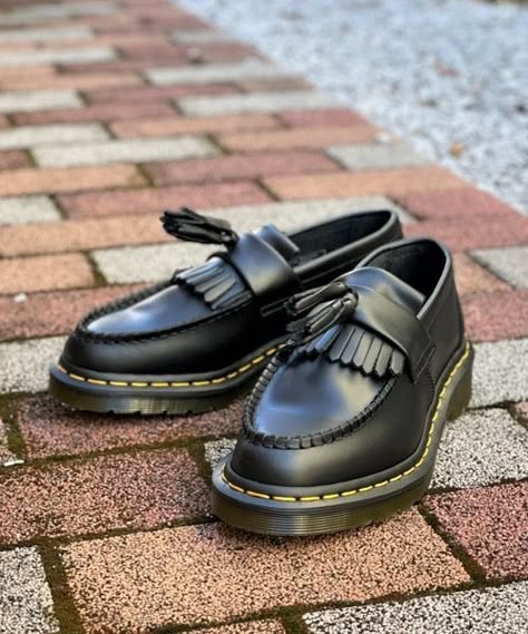 Dr Martin Loafers, Loafers Doc Martens, Dr Martens Adrian, Gents Shoes, Boots Outfit Men, Trendy Boy Outfits, Kicks Shoes, Classy Shoes, Formal Shoes For Men