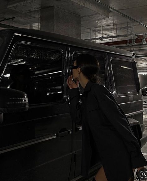 Business Girl Aesthetic Dark, Dark Astethic Women, Ambitious Woman Aesthetic, Pose With Car Woman, Business Aesthetic Black Woman, Emily Astethic, Car Photography Poses, Dark Clean Girl Aesthetic, Girl Astethic