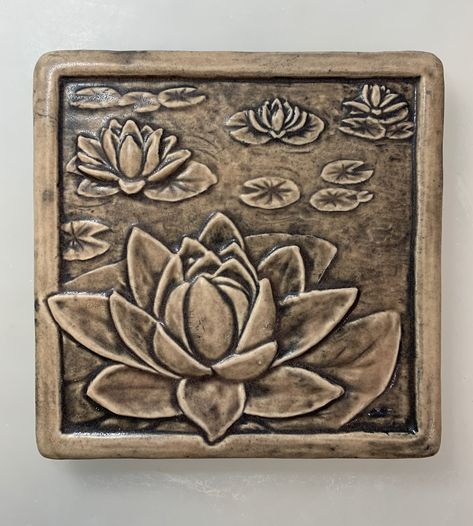 Nature Sculpture Art, Pottery Relief, Relief Tile, Water Lilies Art, Inspiration Wall Art, Ceramics Tiles, Clay Inspo, Relief Carving, Art Tiles