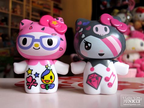 Tokidoki Toys, Tokidoki Characters, Shimmer Fabric, Baby Friends, Second Account, Super Kawaii, Hello Kitty Items, Hello Kitty Collection, Sanrio Characters