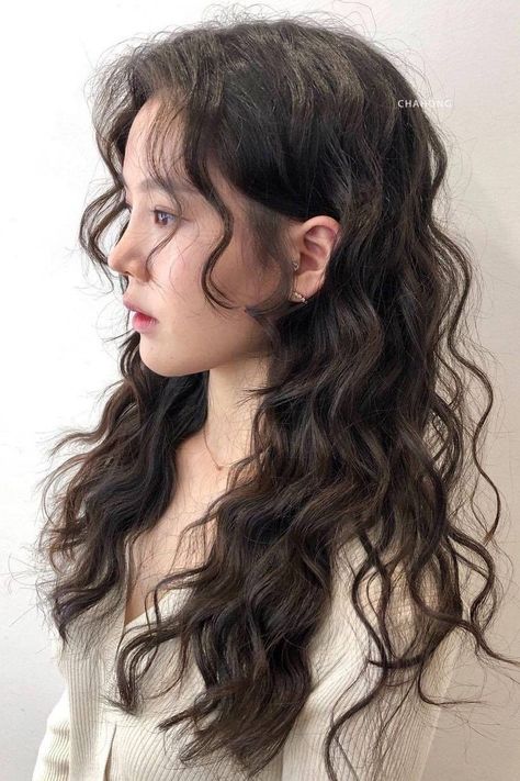 2c Haircut Bangs, Curly Asian Hair, Korean Wavy Hair, Wavy Hair Perm, Long Hair Perm, Korean Hairstyles, Korean Hair Color, Natural Wavy Hair, Haircuts For Wavy Hair