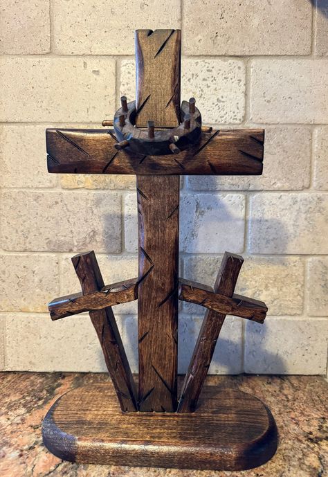 Handmade Three Crosses design. Details in wood made with grinder and blow torch. Crown made with hole saw and thorns made from cut wooden dowels. Fun Easy Wood Projects, Wood Crosses Ideas Rustic, Christmas Woodworking Projects That Sell, Small Wooden Projects Diy, Small Wood Crafts Diy, Easy Woodworking Projects That Sell, Wooden Christmas Projects, Cross Wood Projects, Wood Work Ideas