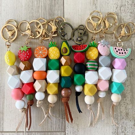 Diy With Silicone Beads, Silicone Beads Keychain, Bag Charms Diy, Bogg Bag Tassel, Fruit Keychain, Bogg Bag Accessories, Silicone Bead Keychain, Purse Charms Diy, Wood Beads Diy