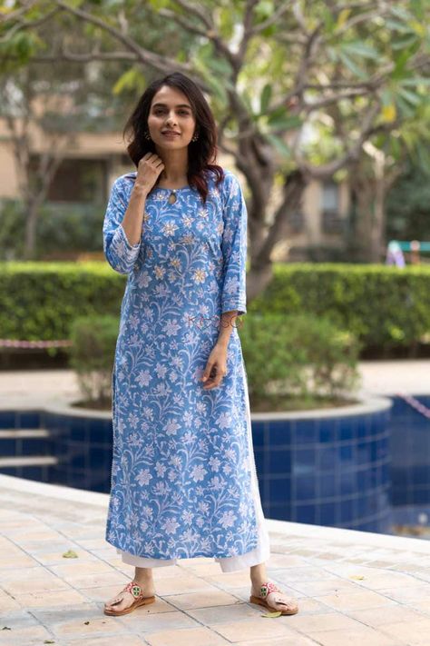 Hand Block Printing, Silk Kurti Designs, Silk Kurti, Gotta Patti, Long Kurti Designs, Kurta Dress, Cotton Kurti Designs, Half Sleeve Shirts, Printed Kurti