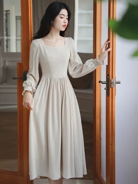 Medieval Cottagecore, Forest Dress, Dress Layering, Prairie Chic, Solid Midi Dress, Court Dresses, European Dress, Lawn Dress, Dress Cottagecore